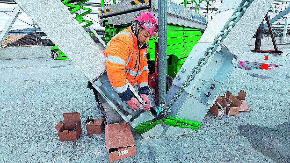 Raccordement d’une diagonale par vissage.