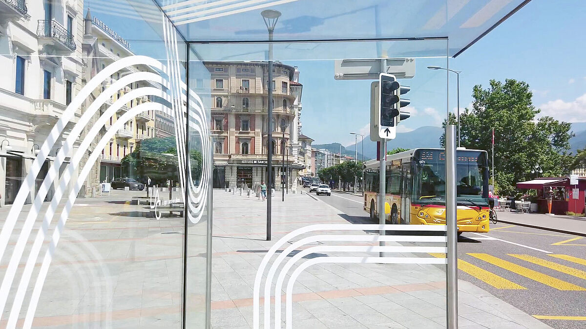 Serigrafi e minimaliste completano il design della struttura.