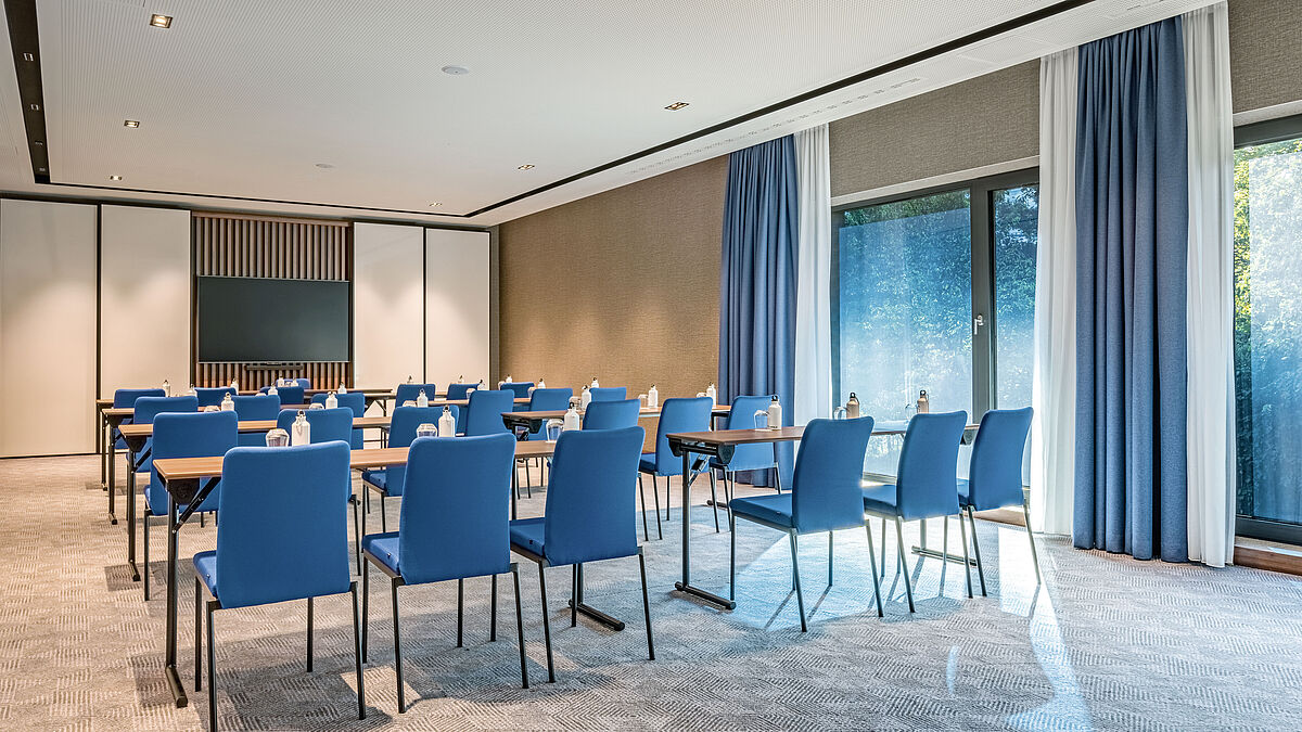 Für die Verglasung der Fassaden wurde das elektrochrome Glas Harmony von SageGlass gewählt. Zusammen mit den anderen haustechnischen Anlagen trägt das schaltbare Glas zur hohen Energieeffizienz des Gebäudes bei. 