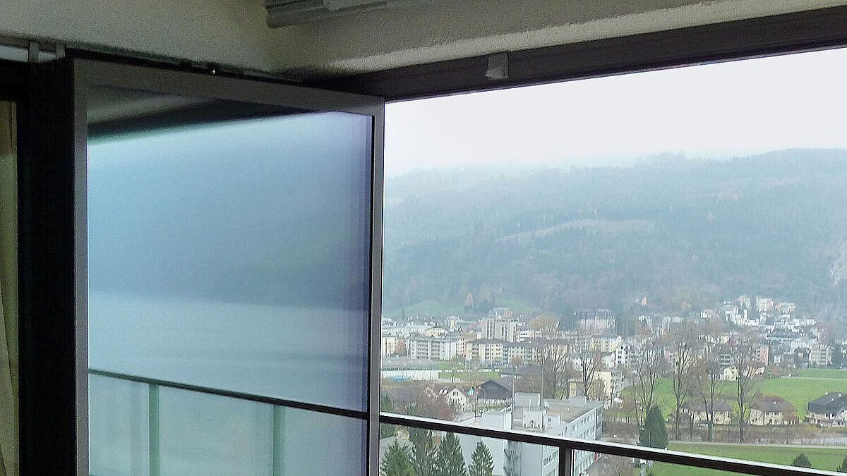 Systèmes de vitrage à rupture de pont thermique en cas d’agrandissement de l’espace habitable. Ils garantissent un confort optimal même pendant la saison froide.