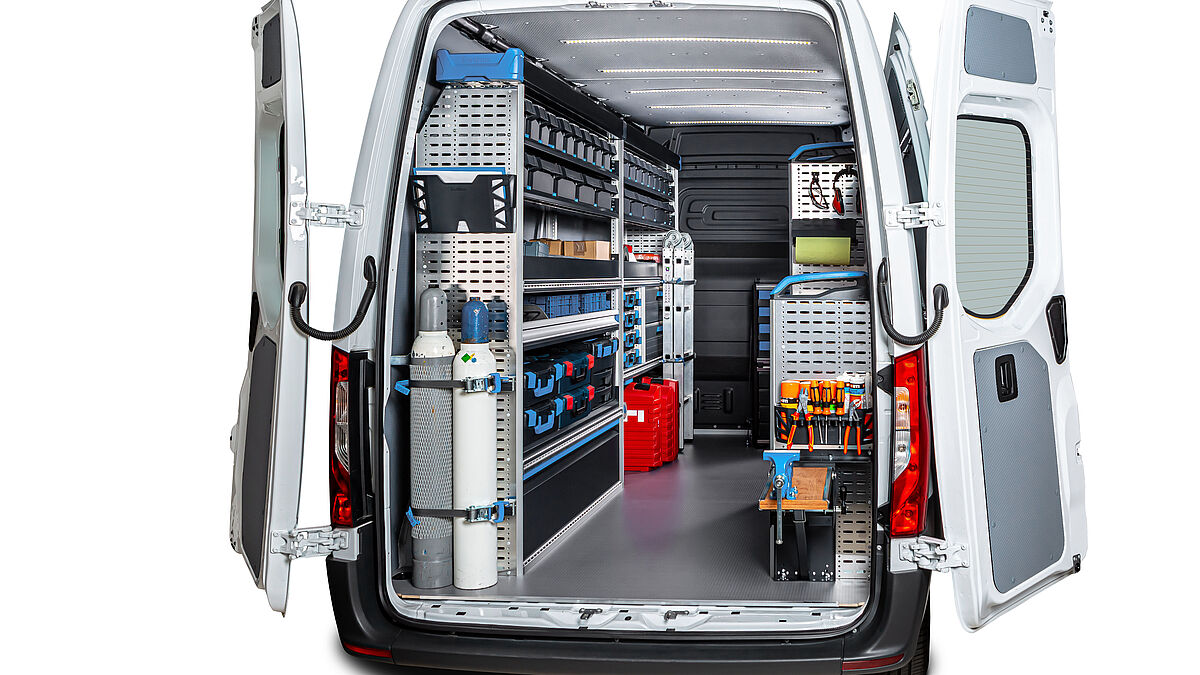 Modulare Ausstattungskonzepte von spezialisierten Anbietern sind markenunabhängig und eignen sich für verschiedenste Fahrzeugmarken und -typen.